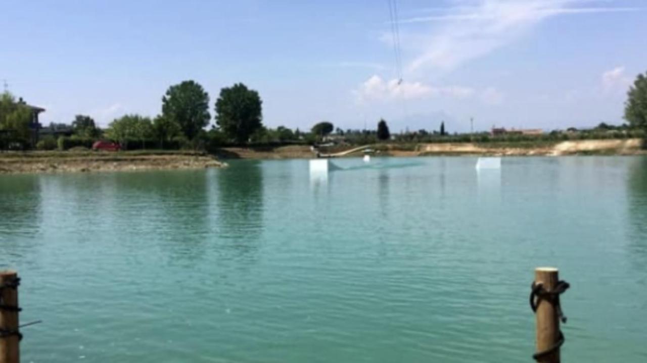 Villa Poggio Ulivo Pool-Apartments Rivoli Veronese 外观 照片