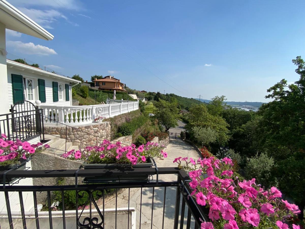 Villa Poggio Ulivo Pool-Apartments Rivoli Veronese 外观 照片