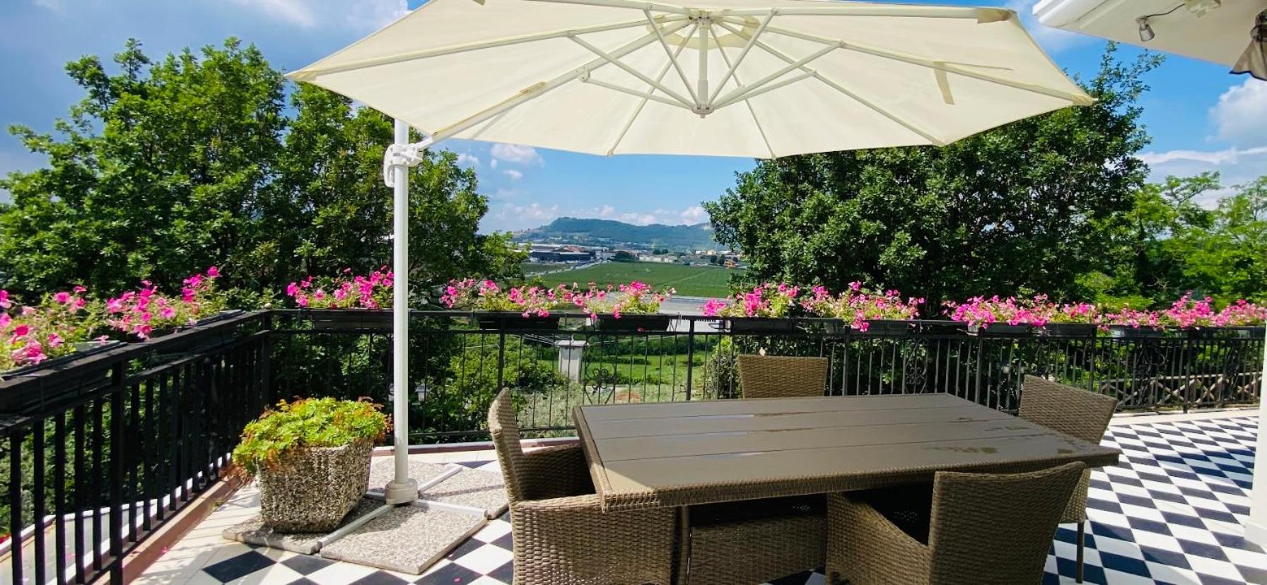 Villa Poggio Ulivo Pool-Apartments Rivoli Veronese 外观 照片