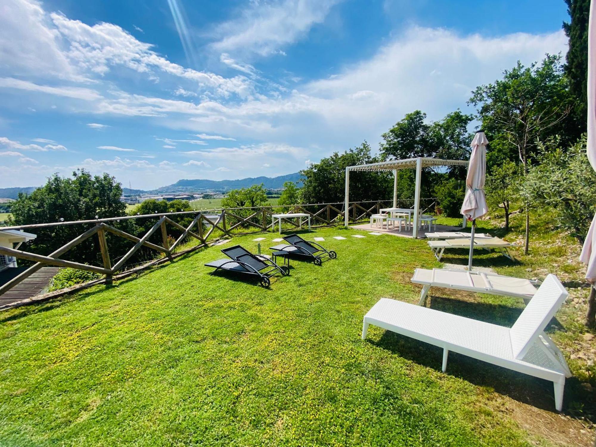 Villa Poggio Ulivo Pool-Apartments Rivoli Veronese 外观 照片